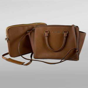 Michael Kors Selma Medium and MacBook Pro/Tablet Bag - Set